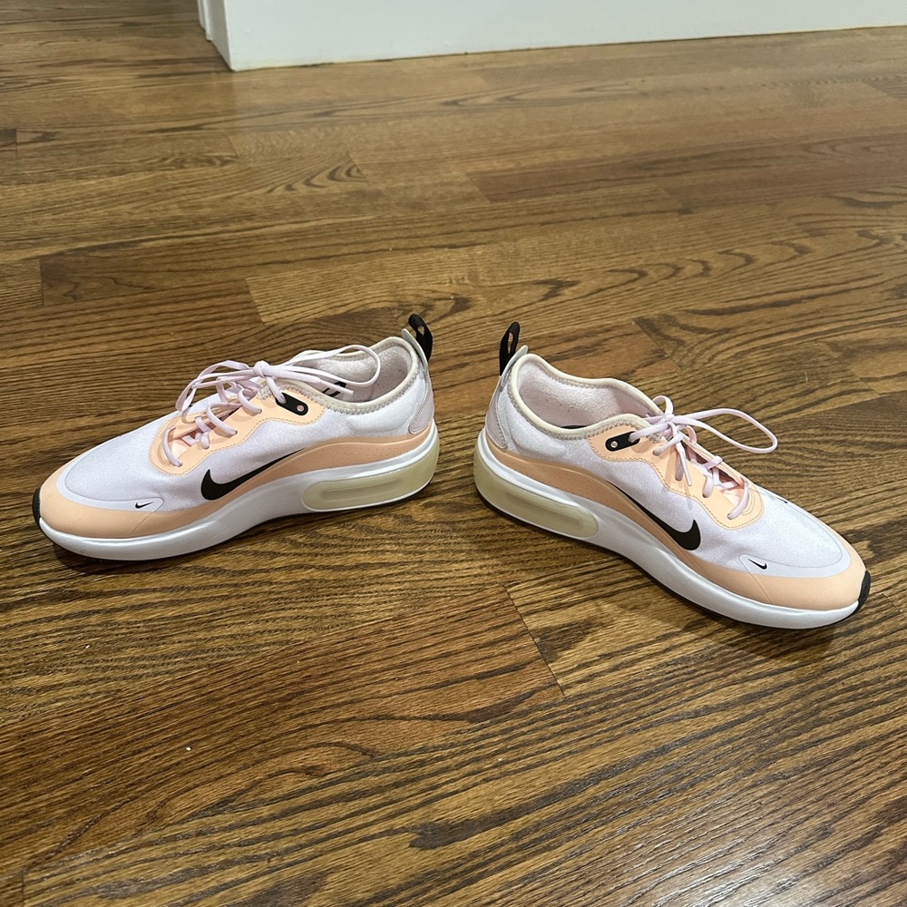 Nike Women's Peach and White Sneakers